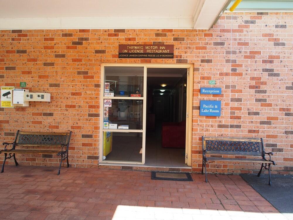 Golf Place Wollongong Motel