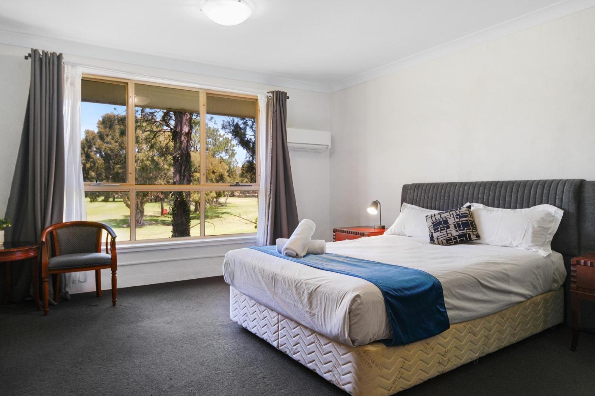 Motel Golf Place Wollongong Primbee